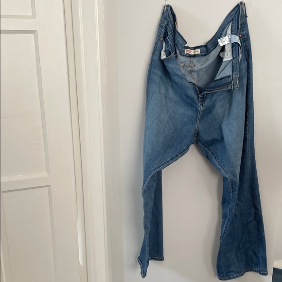 Signature by Levi Strauss Light Blue Flare Jeans - Picture 1 of 10